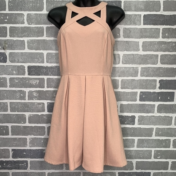 Pink Speechless Dress Size Small with Pockets - Picture 1 of 13